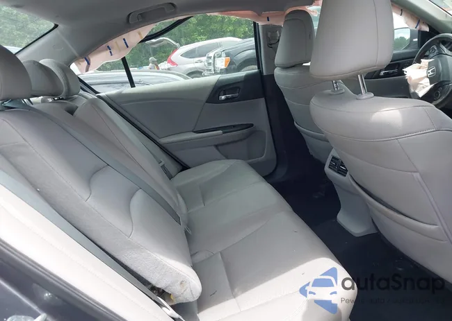 1HGCR2F82FA272839: 42470261