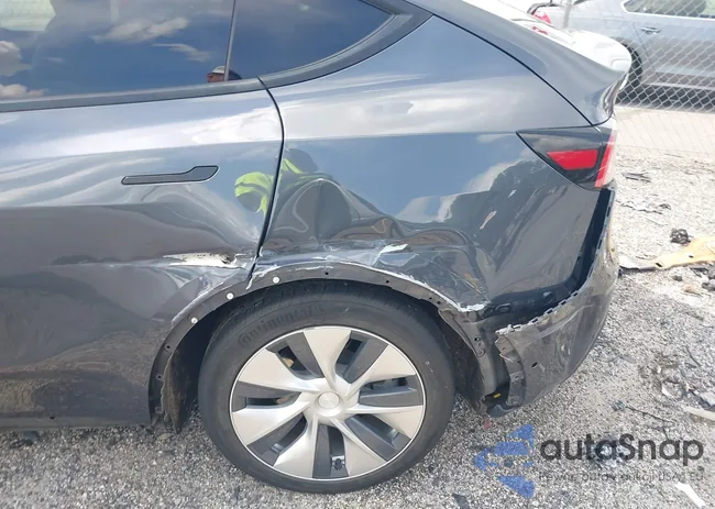 5YJYGDEE1MF083326: 42470304