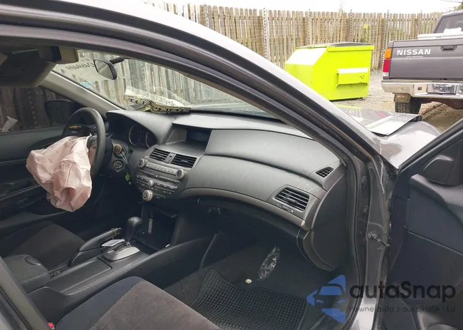 1HGCP2F31AA019577: 42469409