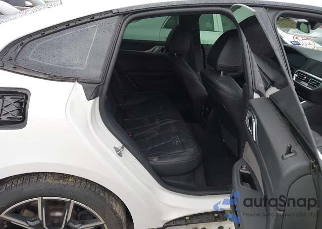 WBA73AV04PFP03416: 42469606