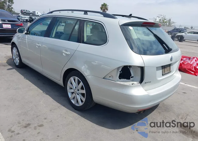 3VWPZ7AJ2BM722636: 42470719