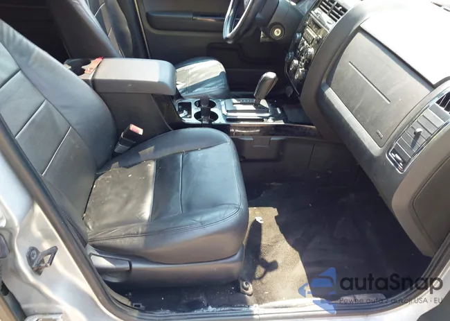 1FMCU9EG4BKB00942: 42470733