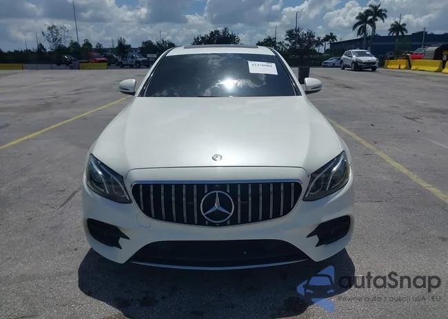 WDDZF4JB2HA068776: 42470902