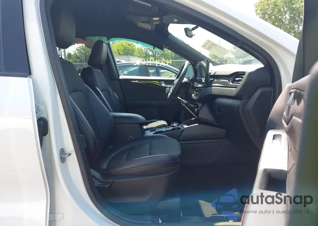 1FMCU9MN6PUA53781: 42471010