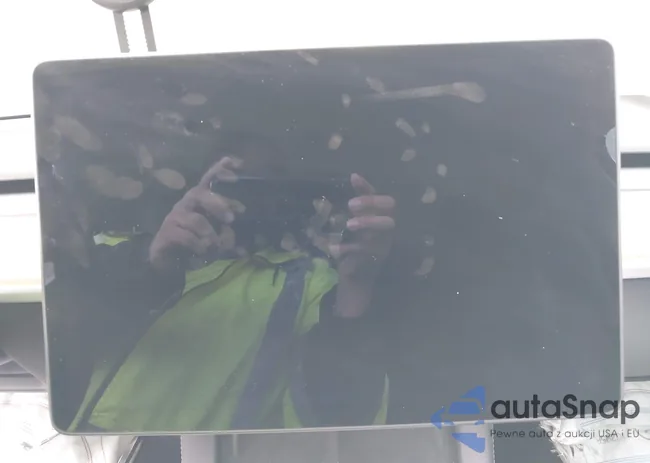 5YJYGDEE8MF143117: 42471051