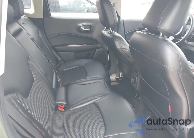 3C4NJDDB1MT571866: 42470366