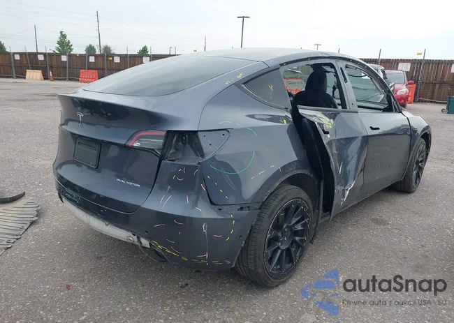 5YJYGDEE9MF070422: 42470396