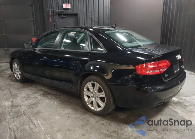 WAUDFAFLXBN043075: 42470435