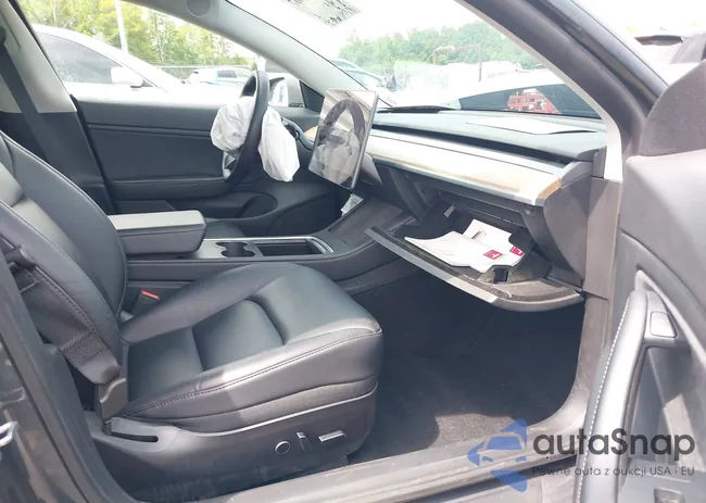 5YJ3E1EB9MF924698: 42470467