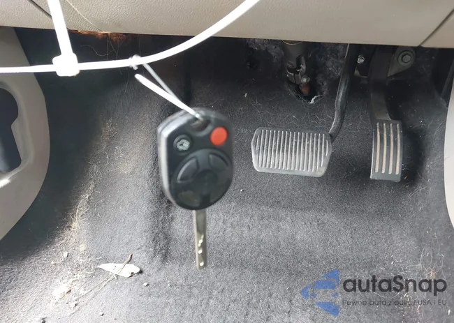 1FADP3F27DL267203: 42470614