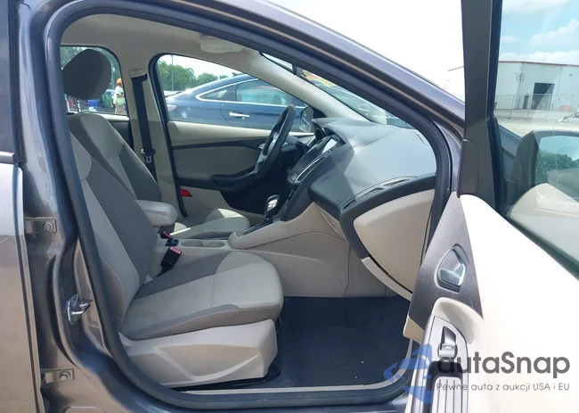 1FADP3F27DL267203: 42470614