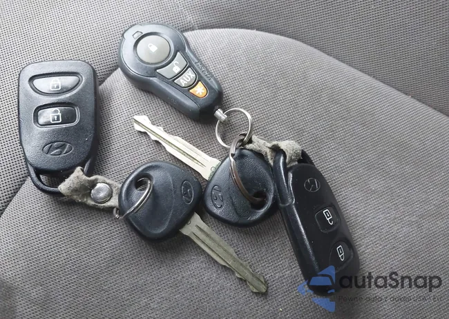 KM8JT3AC3AU079630: 42471773