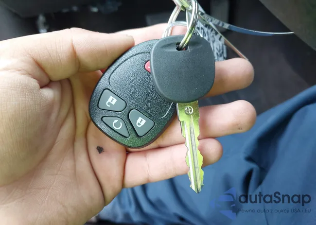 2G1WC5E30G1147766: 42471978