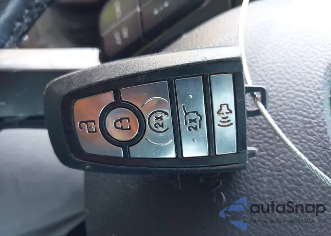 1FMJU2AT3JEA61176: 42472067