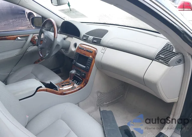 WDBPJ75J15A045888: 42472134