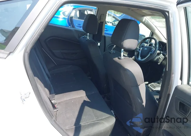 3FADP4BJ3JM144561: 42472240