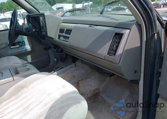 1GNEK18K0RJ366258: 42471534