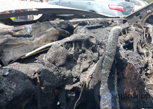 1G1PC5SB6E7426557: 42472772