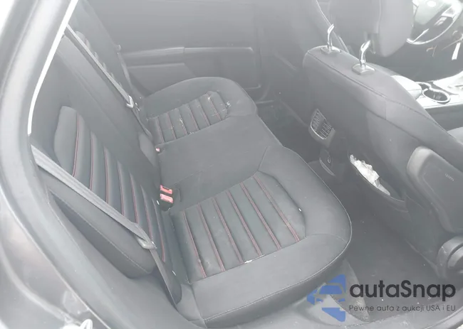 3FA6P0H70ER175224: 42472904