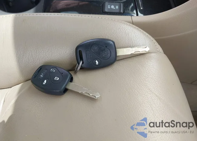 1HGCM65877A044148: 42473080