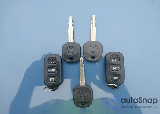 4T1BF30K03U565092: 42473150