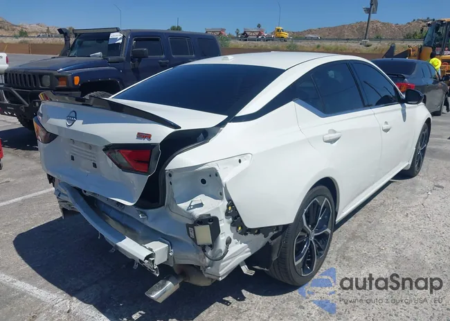 1N4BL4CV8RN368768: 42472490