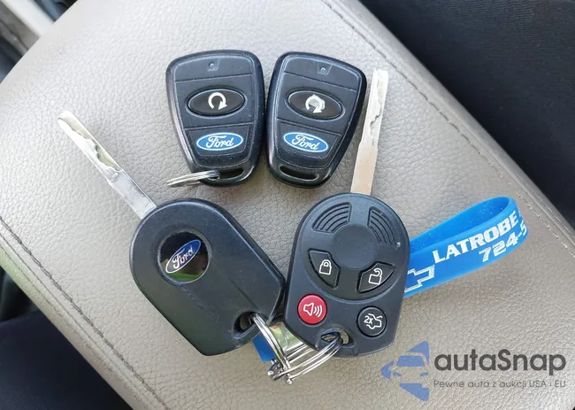 1FADP3F20GL336043: 42472636