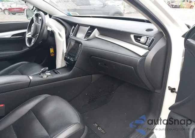 3PCAJ5M3XKF121741: 42473816