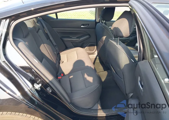 1N4BL4DV1NN399059: 42473826