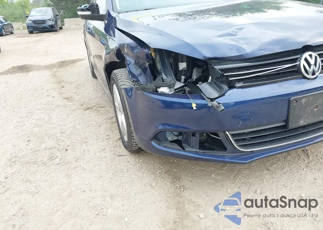 3VWLL7AJ8EM266890: 42473906