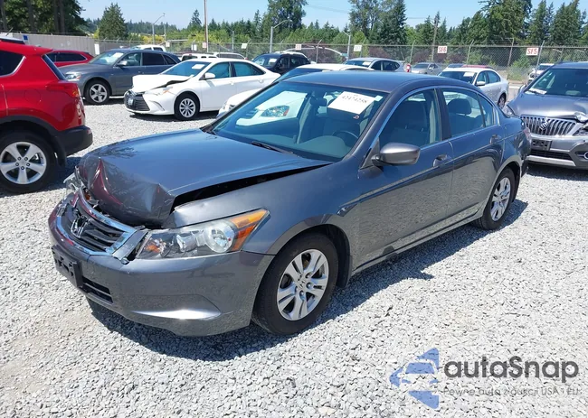 1HGCP26428A132120: 42474258