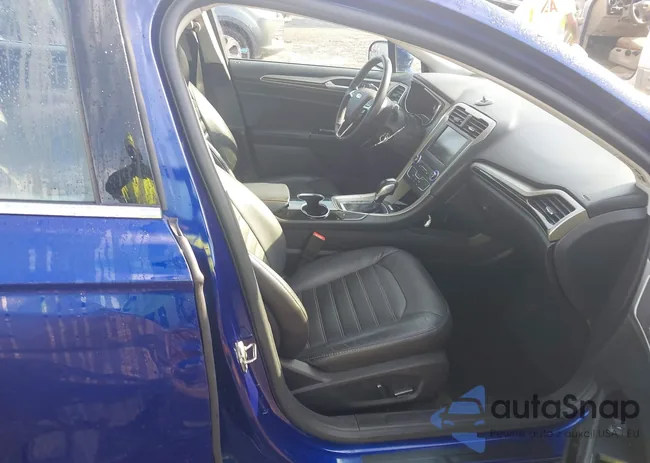 3FA6P0HD5GR381048: 42473433