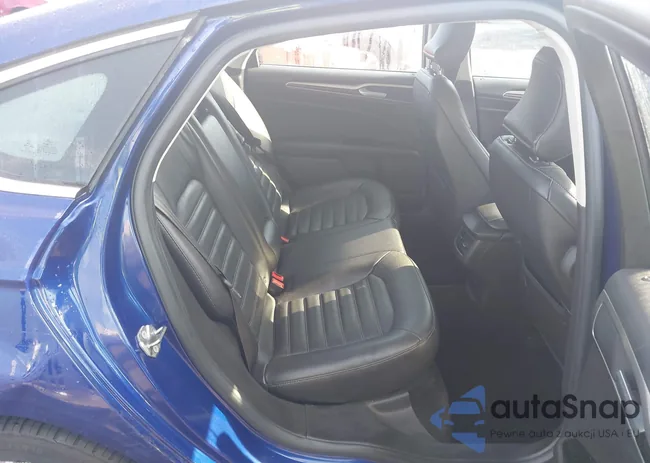 3FA6P0HD5GR381048: 42473433