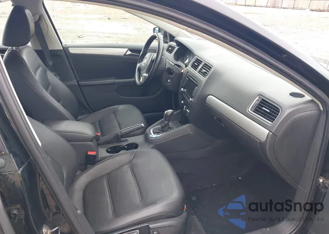 3VWDX7AJ1DM352551: 42473476