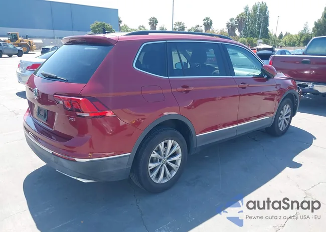 3VV3B7AX1JM214734: 42473627