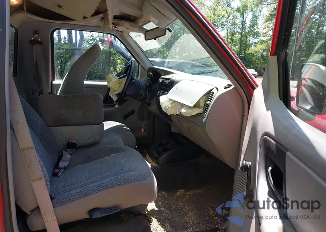 1FTYR10C3XUB62894: 42473636