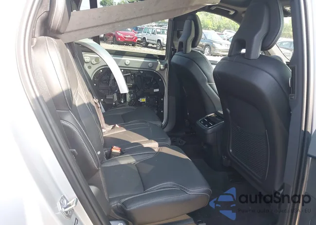 YV4A22PM0M1768805: 42473662