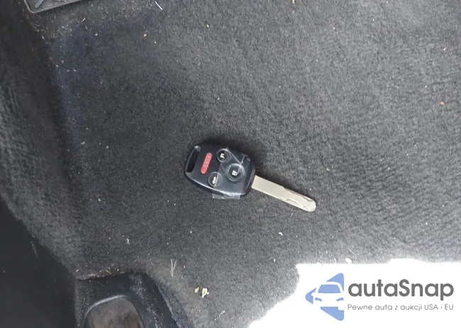 1HGCP2F30CA244379: 42474823