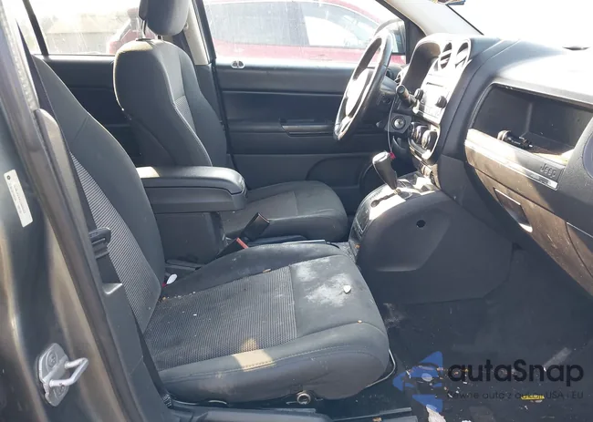 1C4NJCEBXCD666522: 42474937