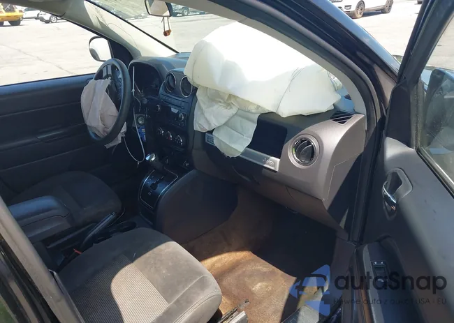 1C4NJCBAXFD273216: 42474977