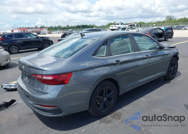 3VW7M7BU9RM005832: 42475250