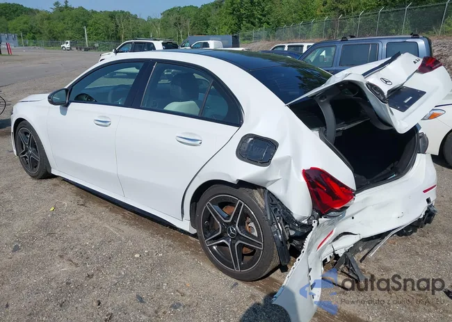 W1K3G5BB3LJ228356: 42474524