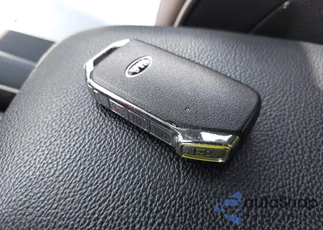 3KPF34AD0ME320992: 42476238