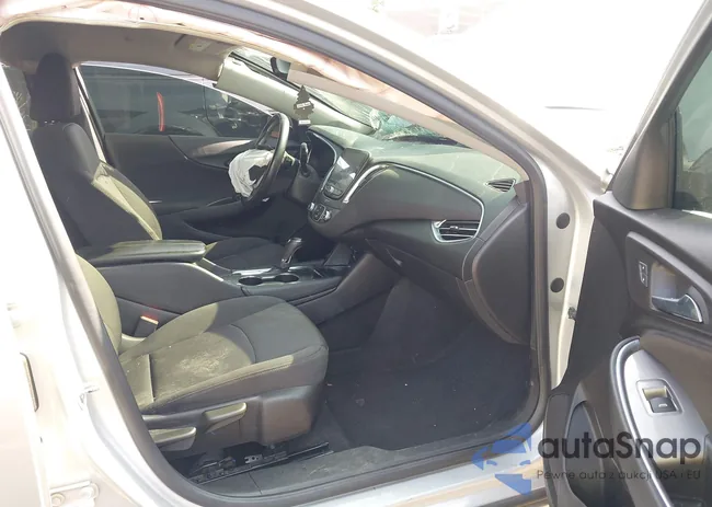 1G1ZD5ST8JF212927: 42476750