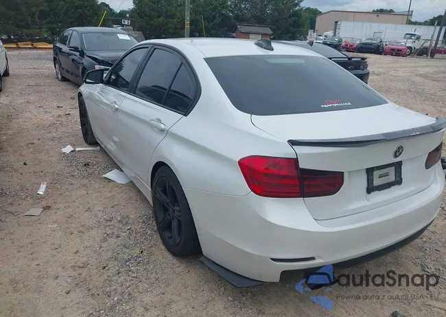 WBA3A5G56CNP15801: 42476836