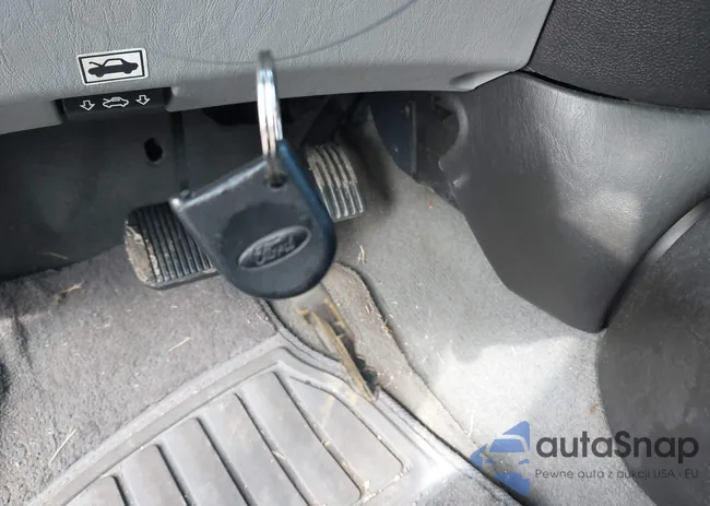 1FAFP34N96W102857: 42476971