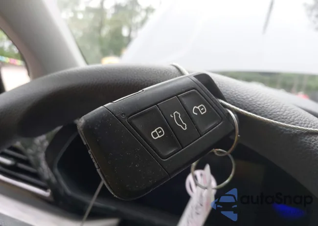 3VVCX7B22NM073697: 42477022