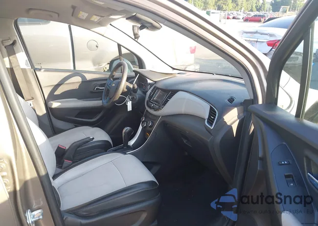 KL7CJLSB1MB330554: 42477060