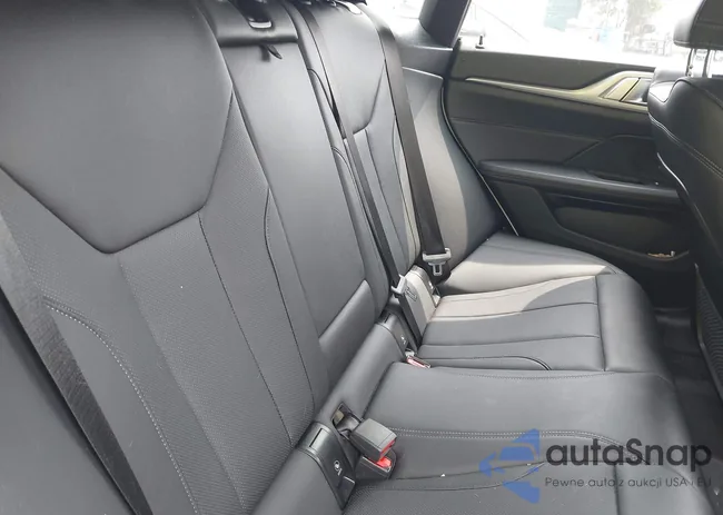 WBA73AV08RFR64910: 42476337