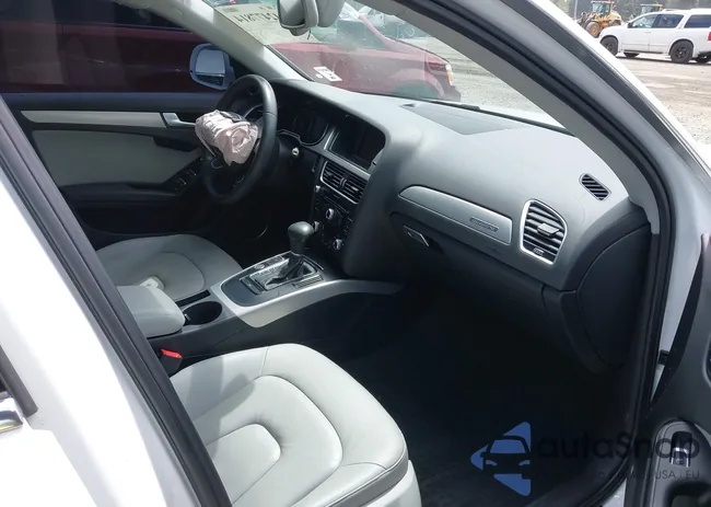 WA1UFAFL3EA095768: 42477814